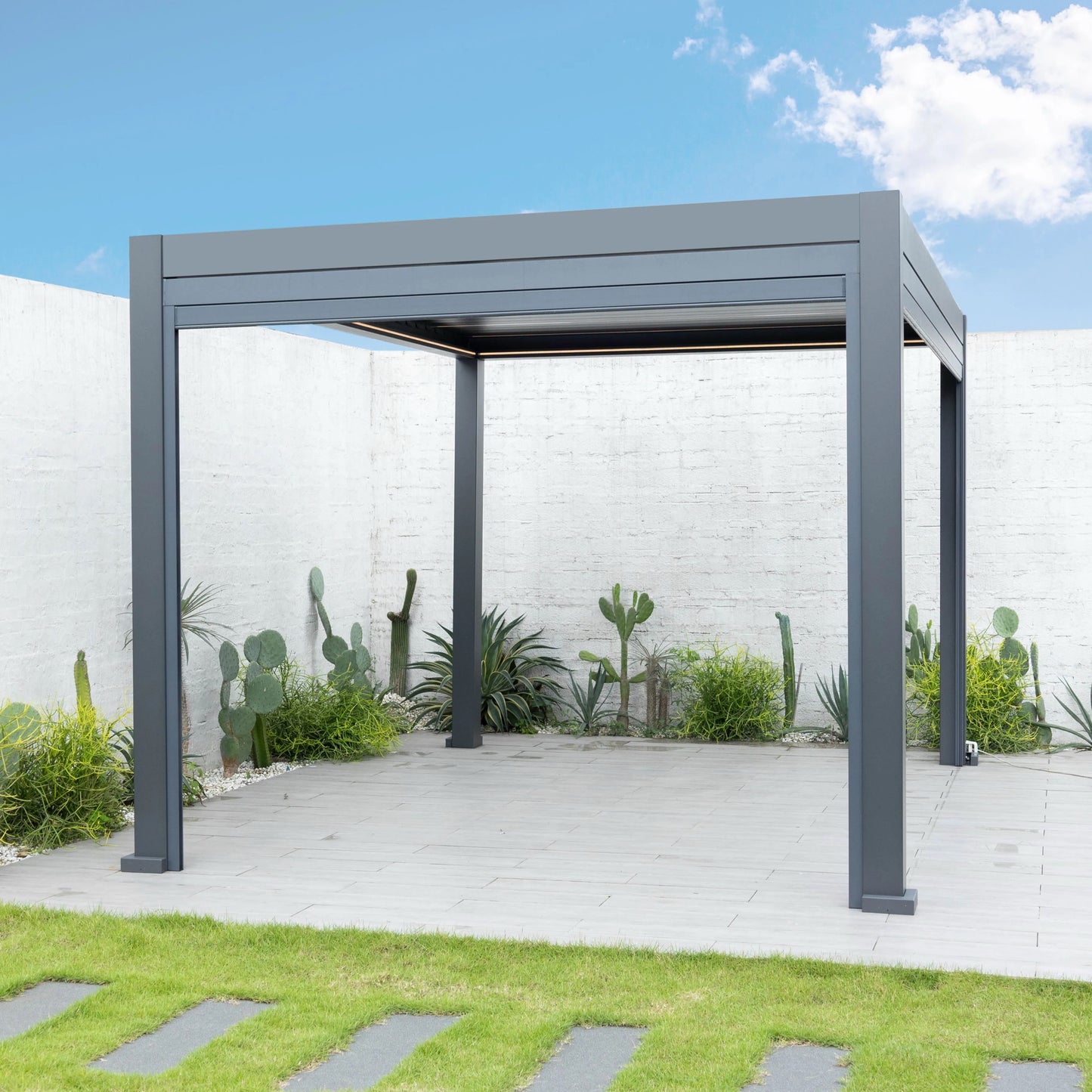 The Hampton Row Pergola