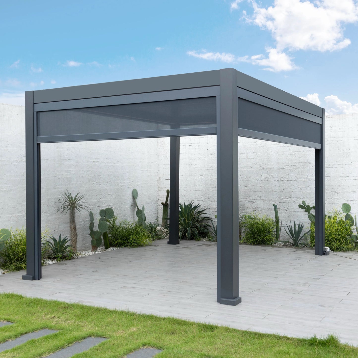 The Hampton Row Pergola