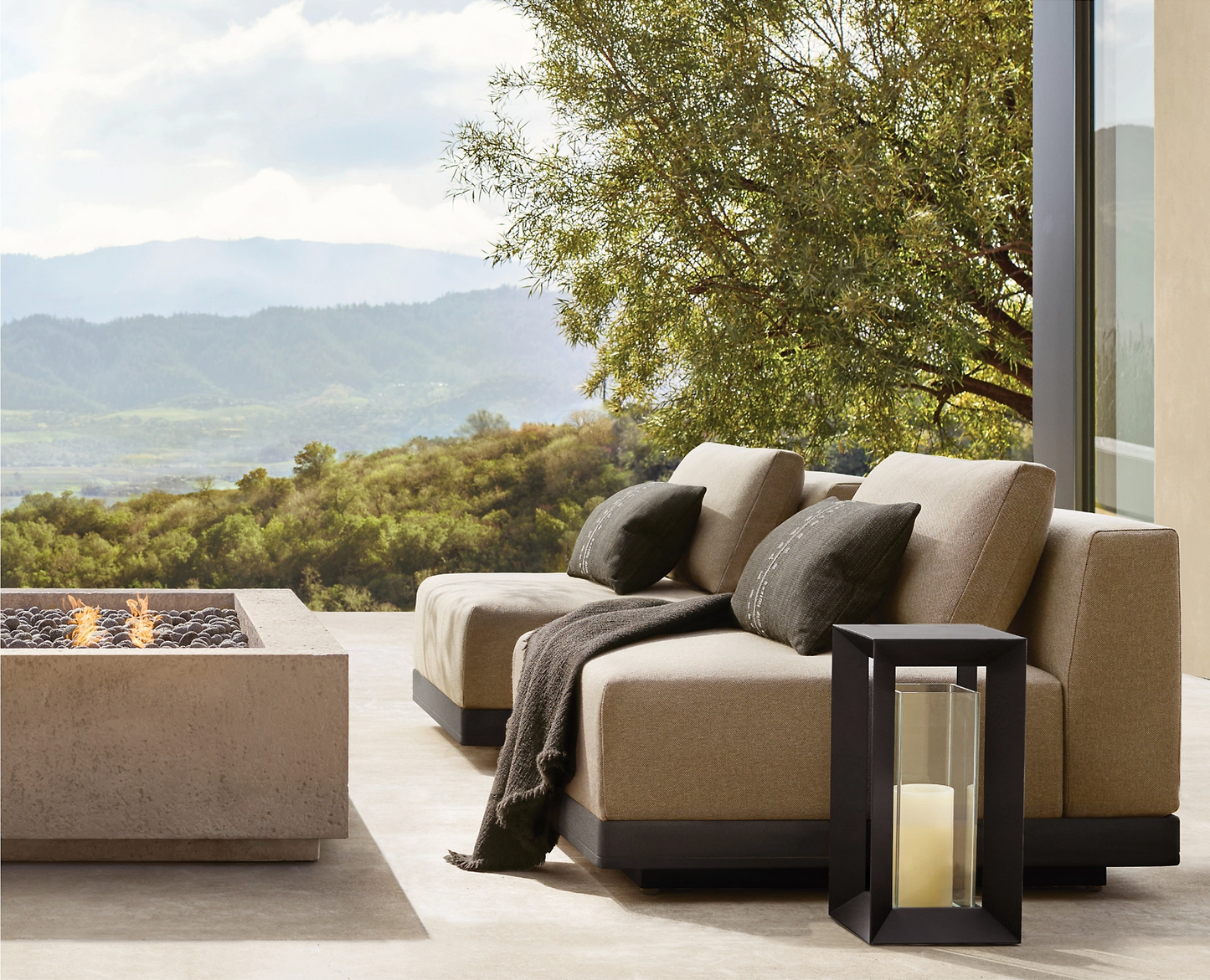 Nadir Lounge Chair