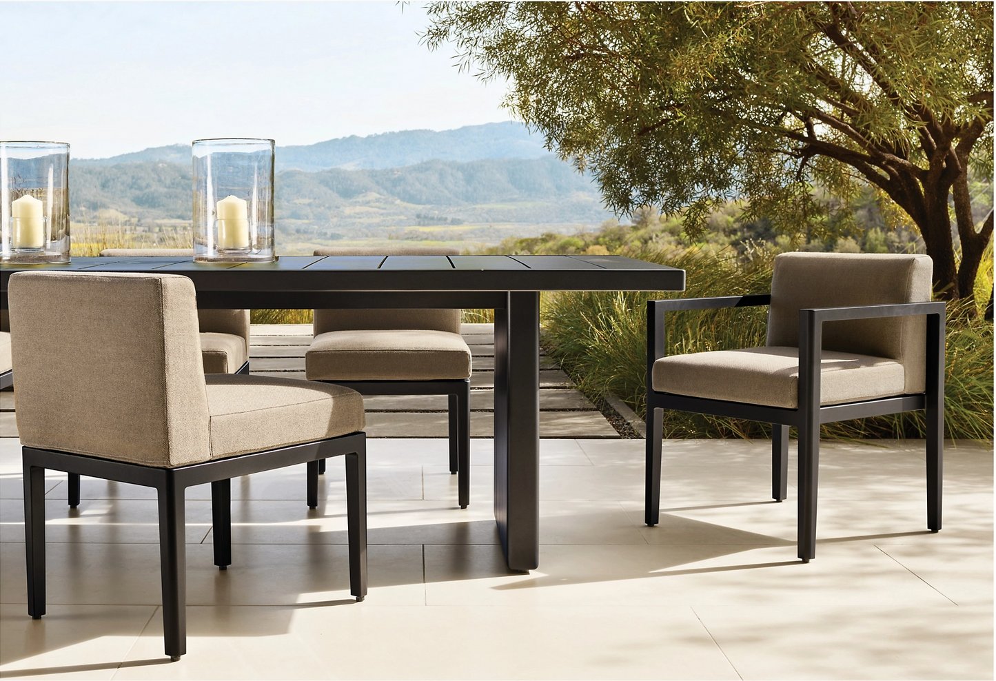 Nadir Dining Table