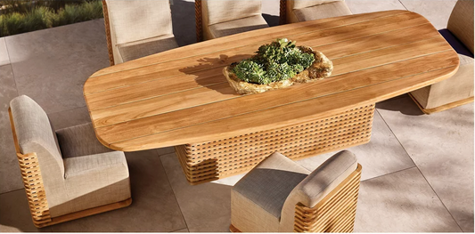 Lyrisse Dining Table